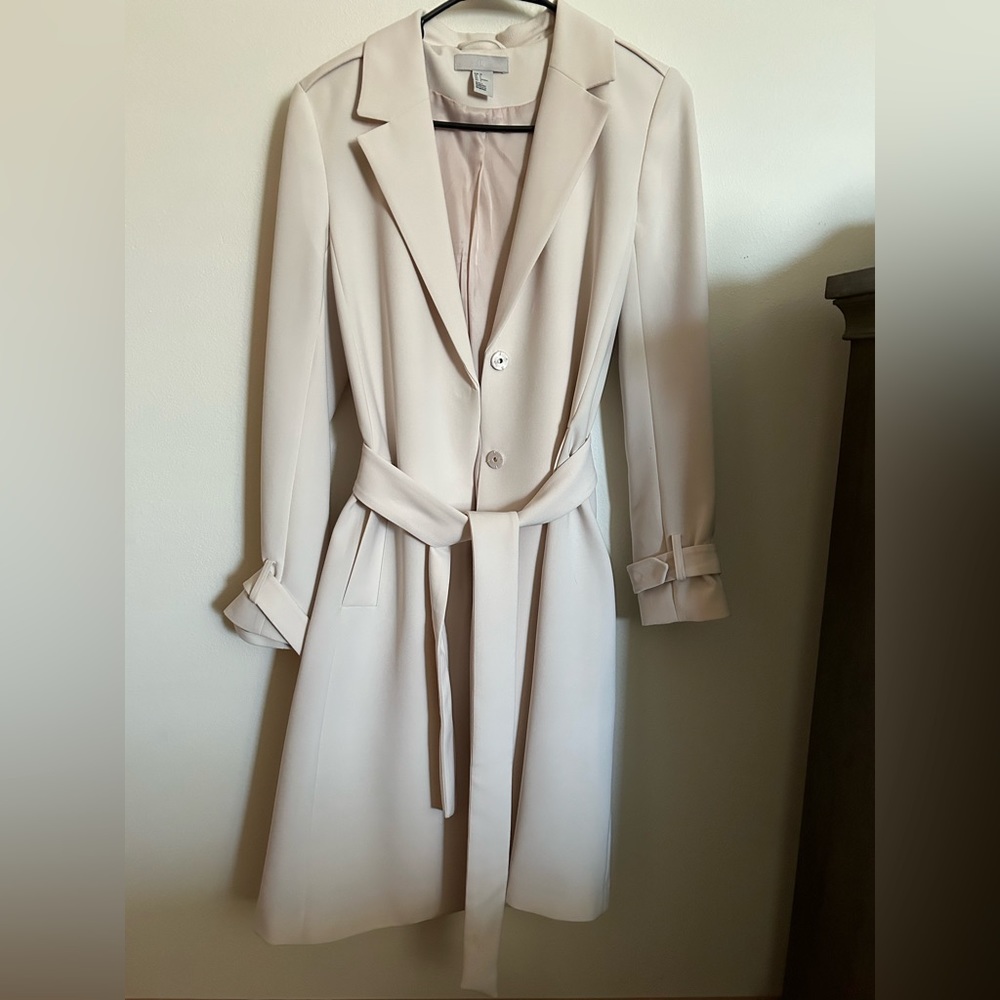 Women’s trench coat